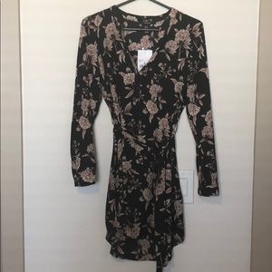 Black floral Forever 21 waist tie dress